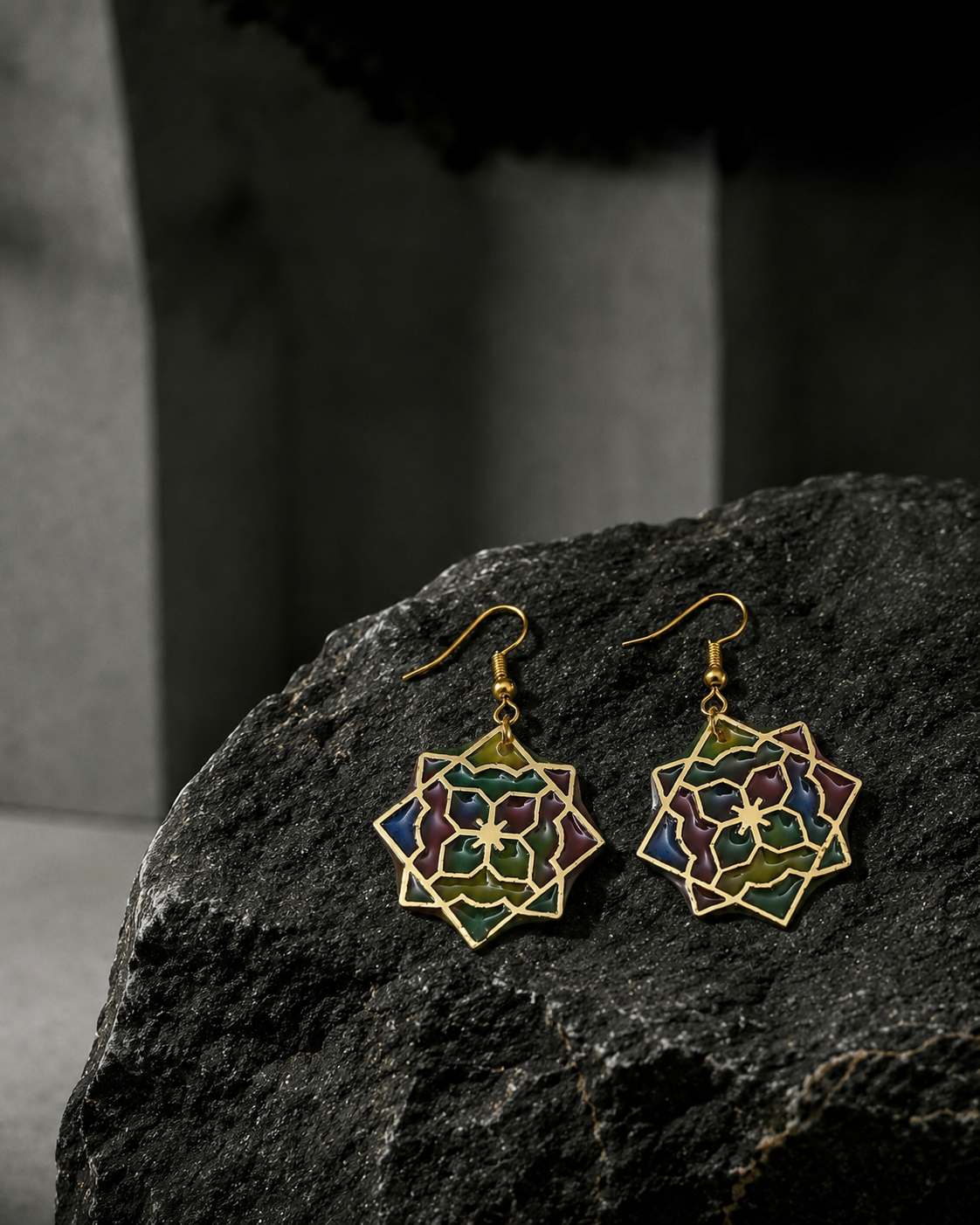 گوشواره طرح پنجره های عمارت